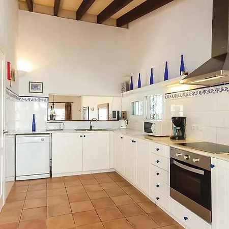 Niki Villa Binibeca